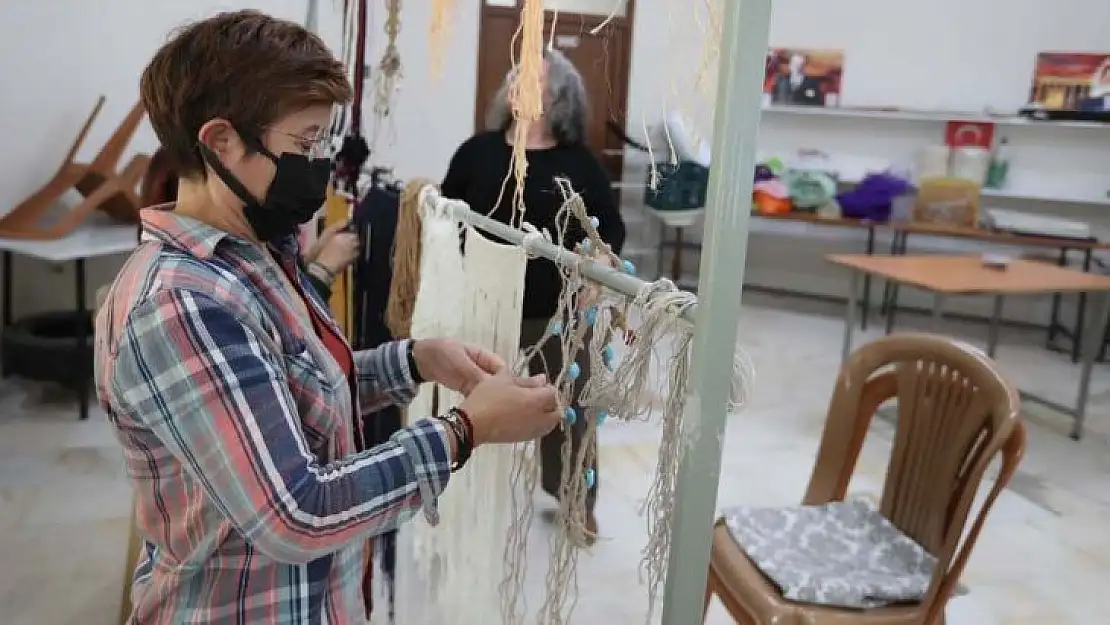 Pamukkale Belediyesi ilçeye yeni kurs merkezi kazandırdı