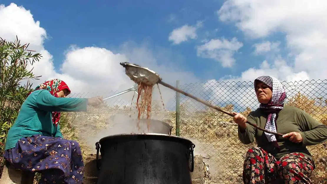 Pekmez kazanları kaynamaya başladı