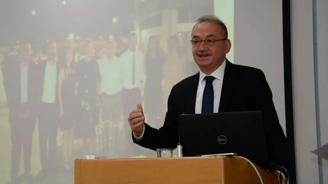 Prof. Dr. Zarifoğlu'na emeklilik töreni
