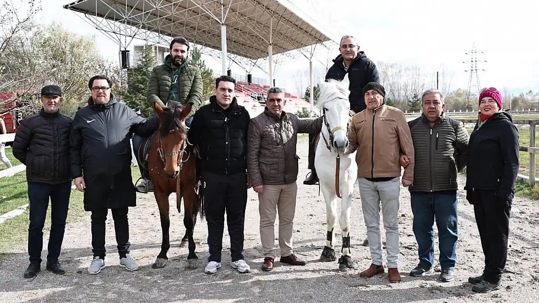 Rahvan Atçılar Derneğinden şehitler için mevlit programı