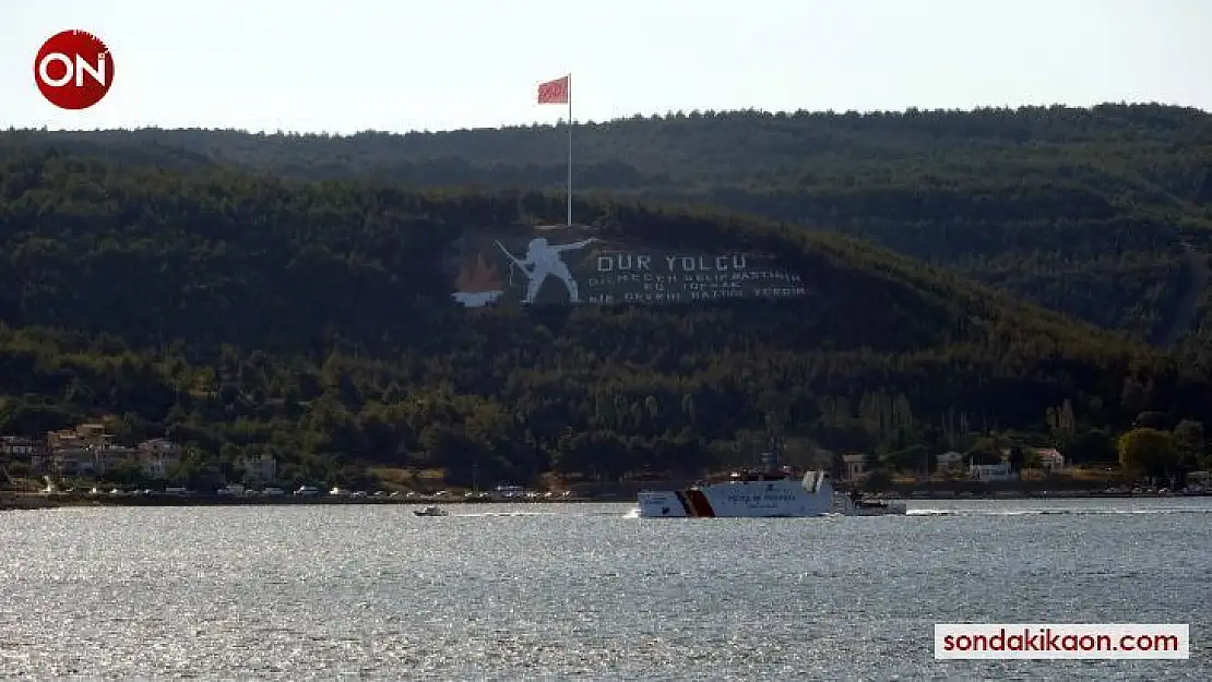 Romanya ve Rus savaş gemileri peş peşe Çanakkale Boğazı'ndan geçti