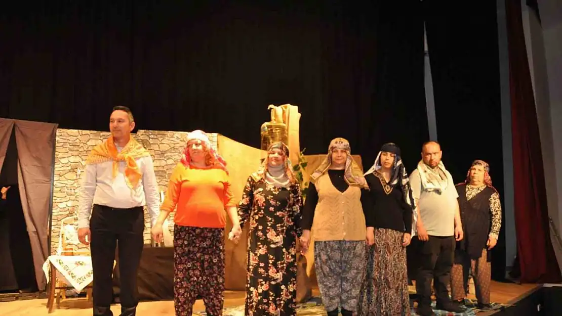 Ruh Sağlığı hastalarından tiyatro performansı