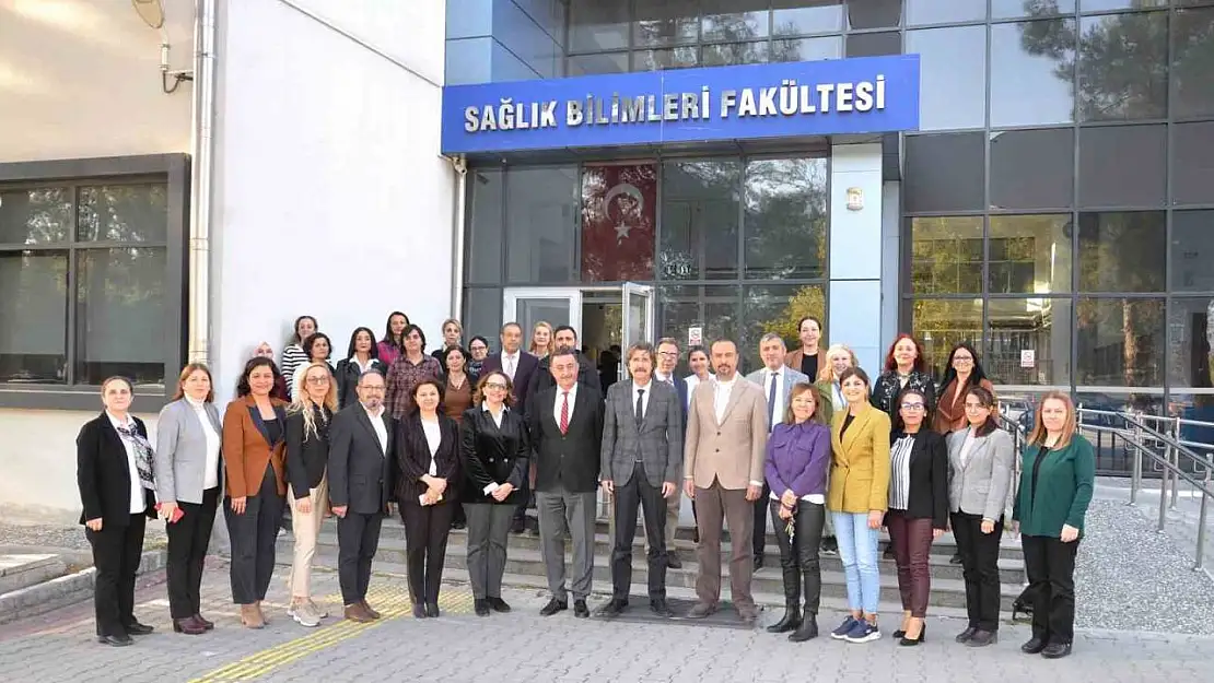 Sağlık Bilimleri Fakültesi'nin yeni dekanı Prof. Dr. Akansel oldu