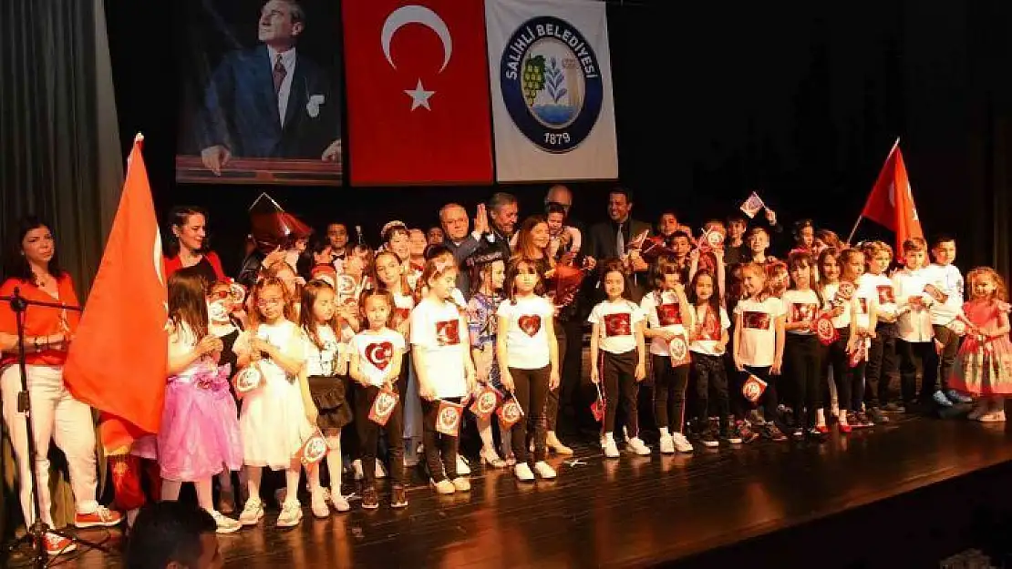 Salihli Belediyesinden çocukları sevindiren 23 Nisan etkinliği