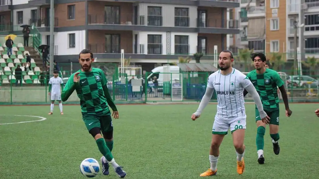 Salihli Belediyespor, Özçamdibispor'a farklı kaybetti