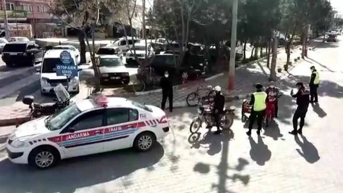 Salihli'de jandarma aranan 7 kişiyi yakaladı