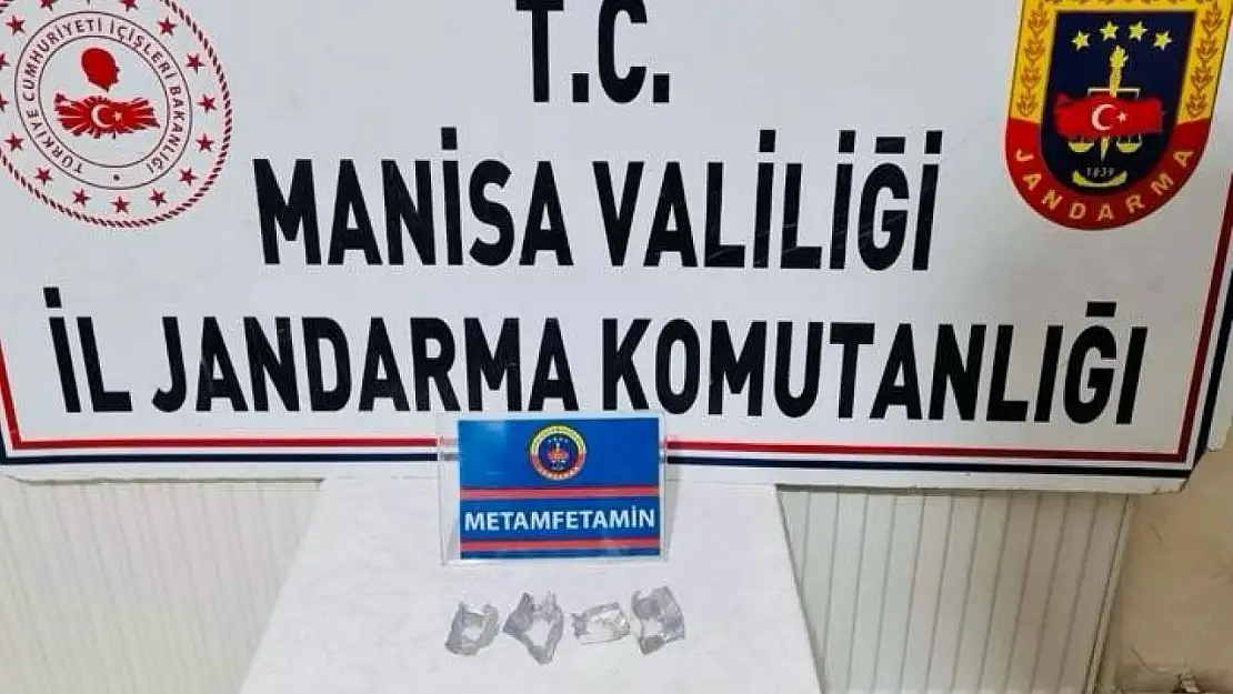 Salihli jandarması torbacılara geçit vermiyor