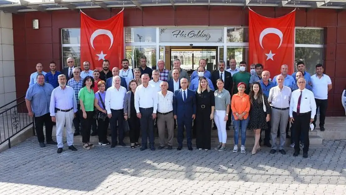 Salihli MHP'den birlik ve beraberlik toplantısı