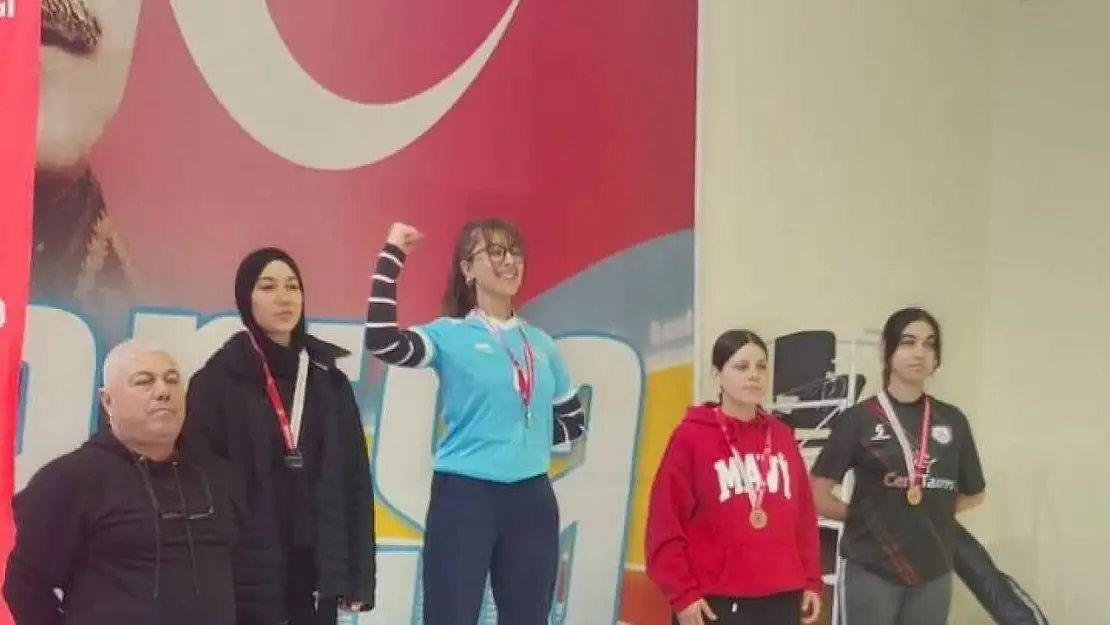 Salihlili öğrencilerin bilekleri bükülmedi