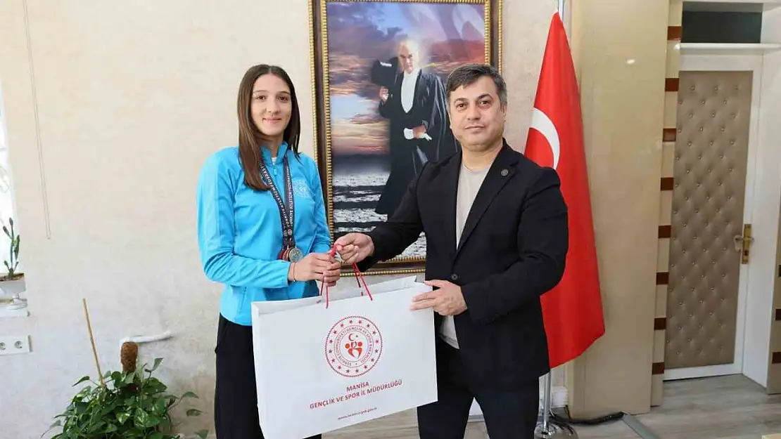 Şampiyon Eylül Aygül memleketinde ödüllendirdi