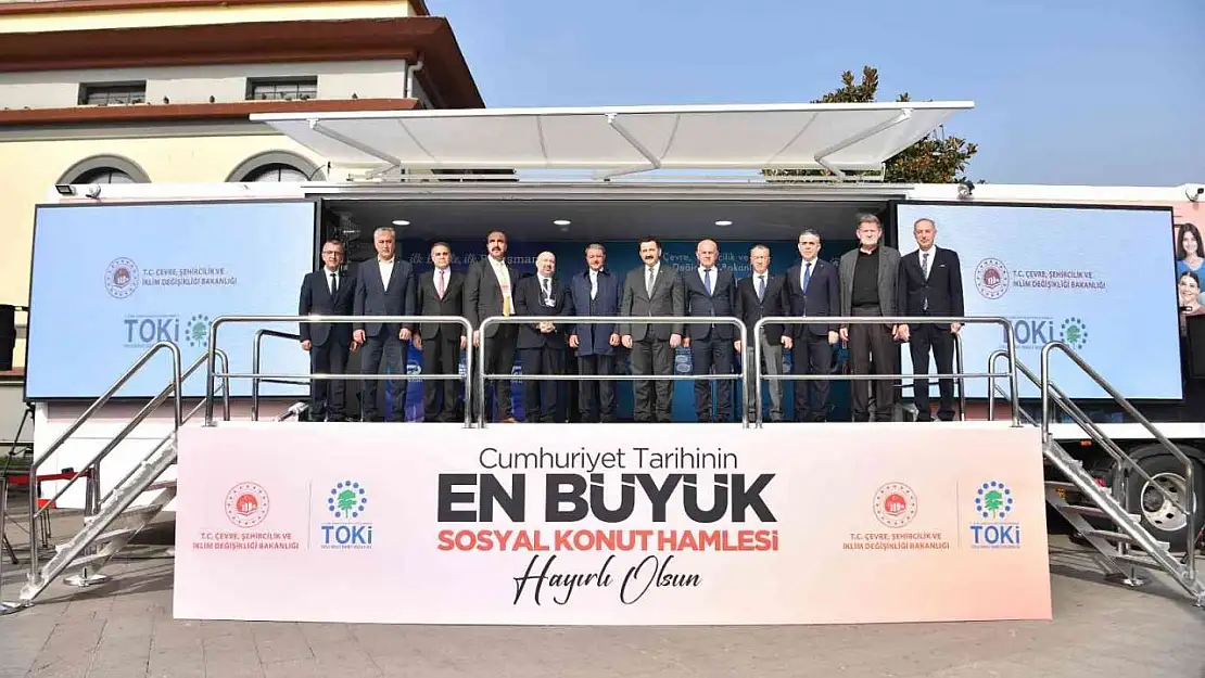 Sanal gerçeklik gözlüğüyle TOKİ'lere misafir oldular