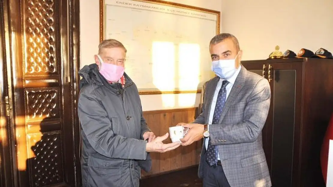 Sanatçı Ahmet Mekin'den Kaymakam Atasoy'a ziyaret