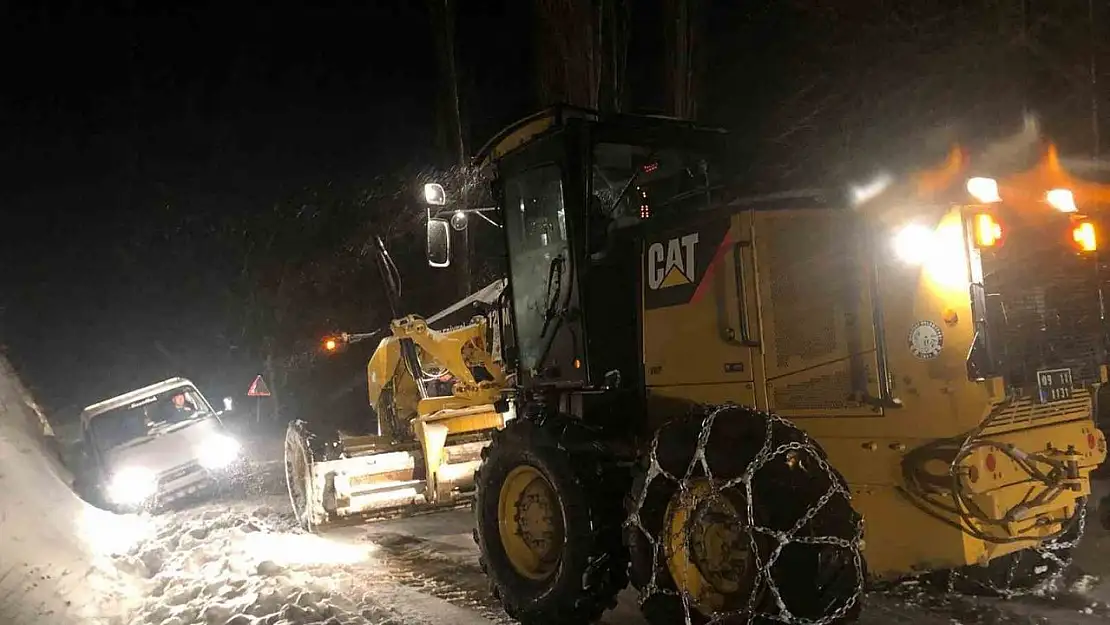 Şarampole kaçan aracı Nazilli Belediyesi kurtardı