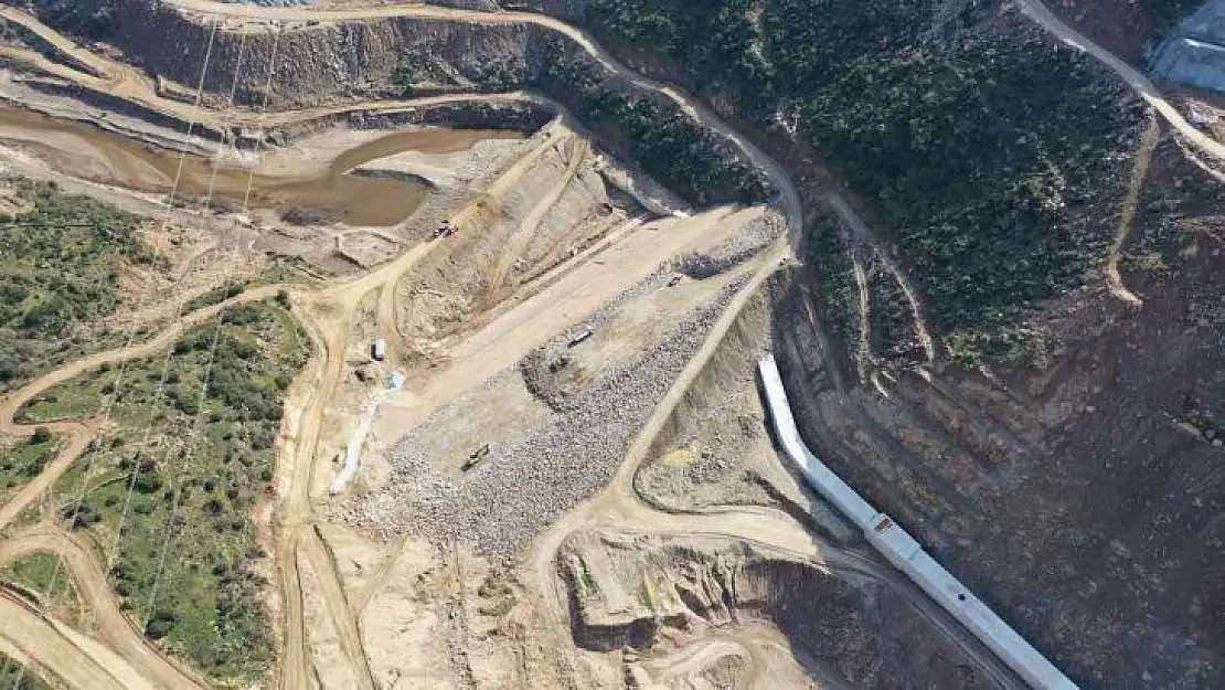 Sarıçay Barajı' da çalışmalar hız kesmiyor