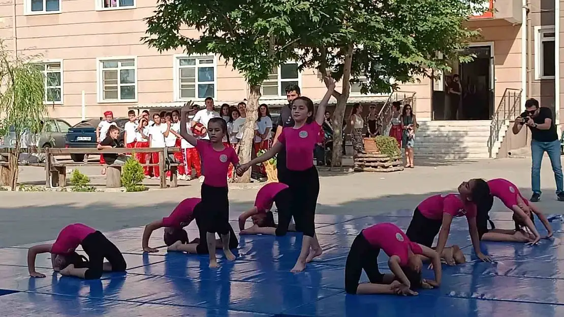 Sarıgöl'de 'Hayat Boyu Öğrenme Haftası' coşkuyla kutlandı