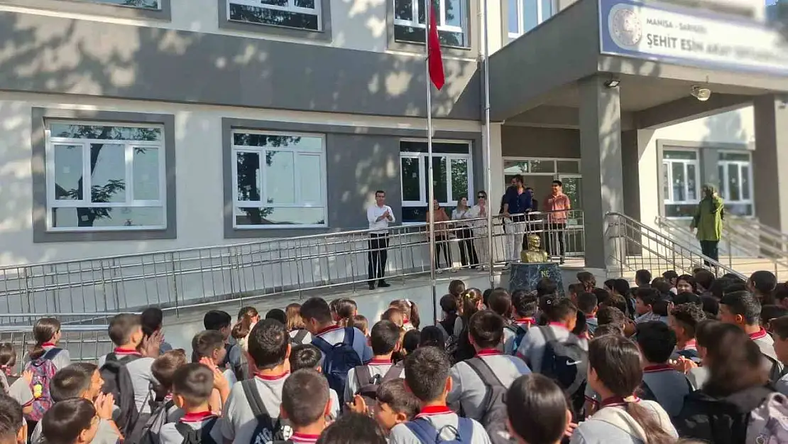 Sarıgöl'de bir okul daha hizmete açıldı