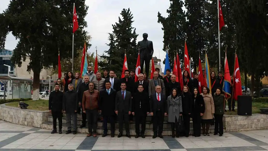 Sarıgöl'de Öğretmenler Günü kutlandı