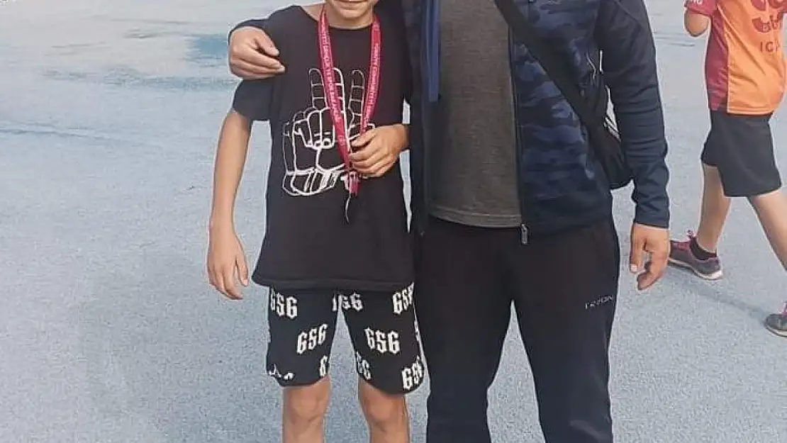 Sarıgöl'e ikincilikle döndü