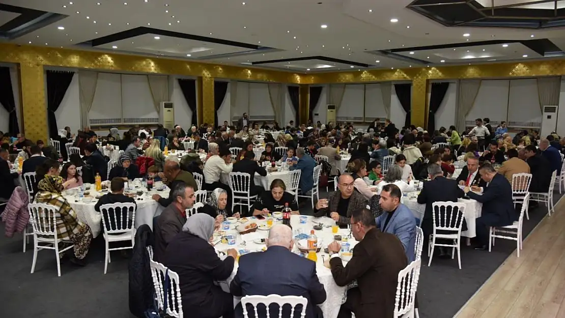 Şehit yakınları ve gaziler, Menemen'de iftarda buluştu