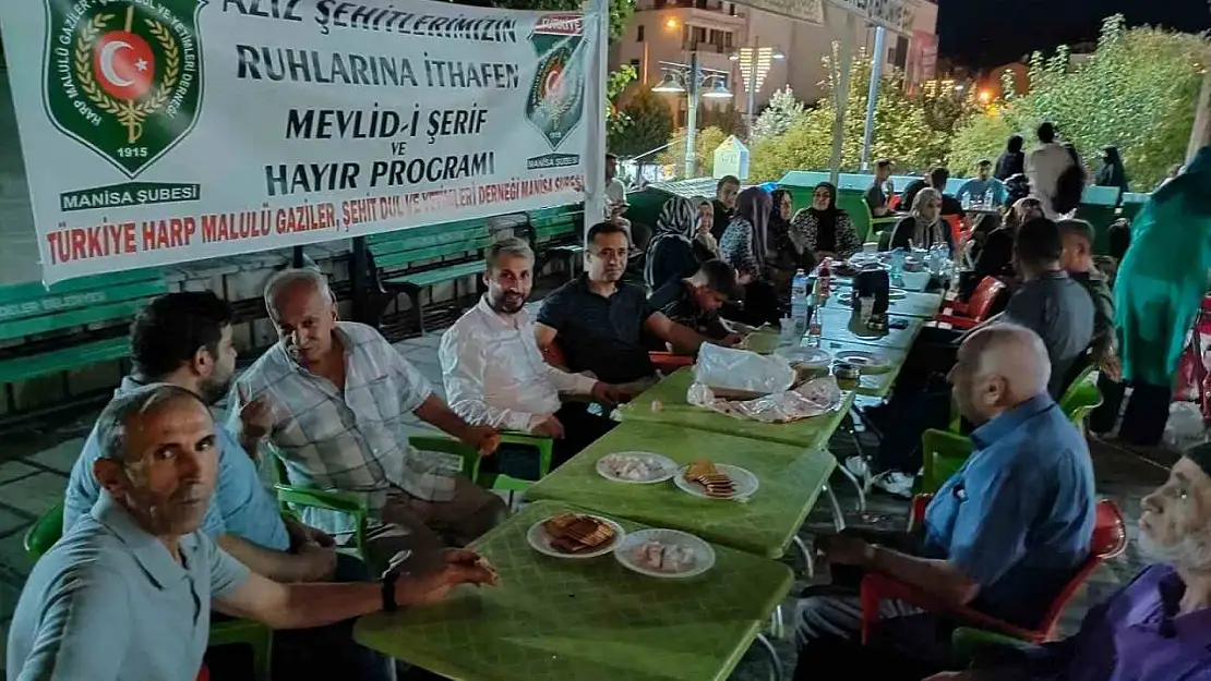 Şehitler için mevlit ve hayır programı düzenlendi