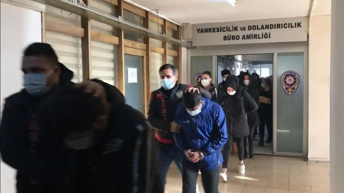 Şehitlerin adını kullanarak yardım toplayan suç örgütü lideri paraları kumarda yemiş