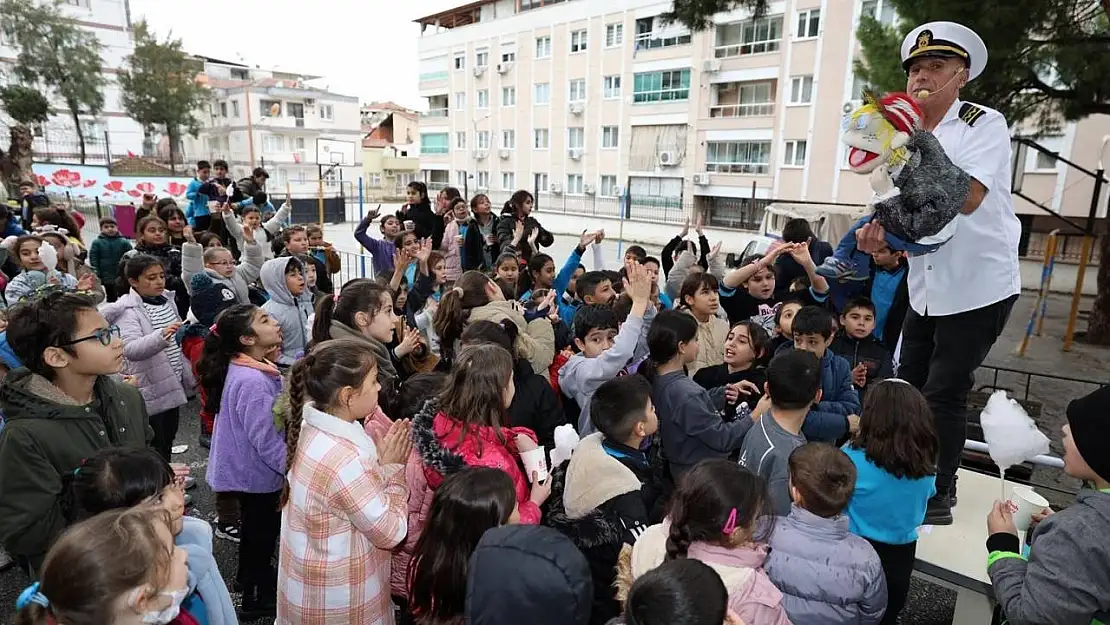 Şehzadeler Belediyesinden çocuklara tatil hediyesi