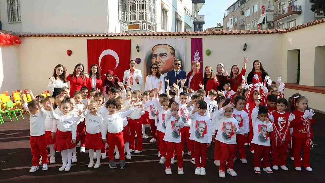 Şehzadeler'in miniklerinde cumhuriyet heyecanı