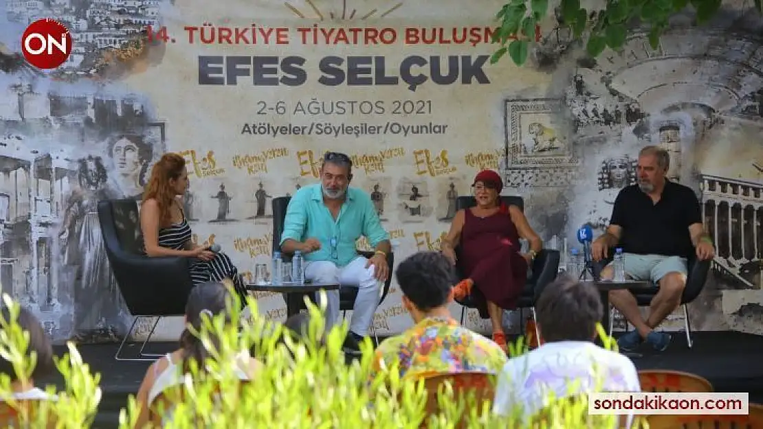 Selçuk'ta 14. Türkiye Tiyatro Buluşması devam ediyor