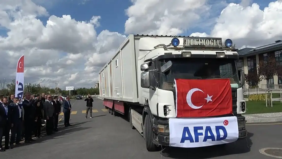 Selden etkilenen Bosna Hersek'e Kütahya'dan 60 adet konteyner