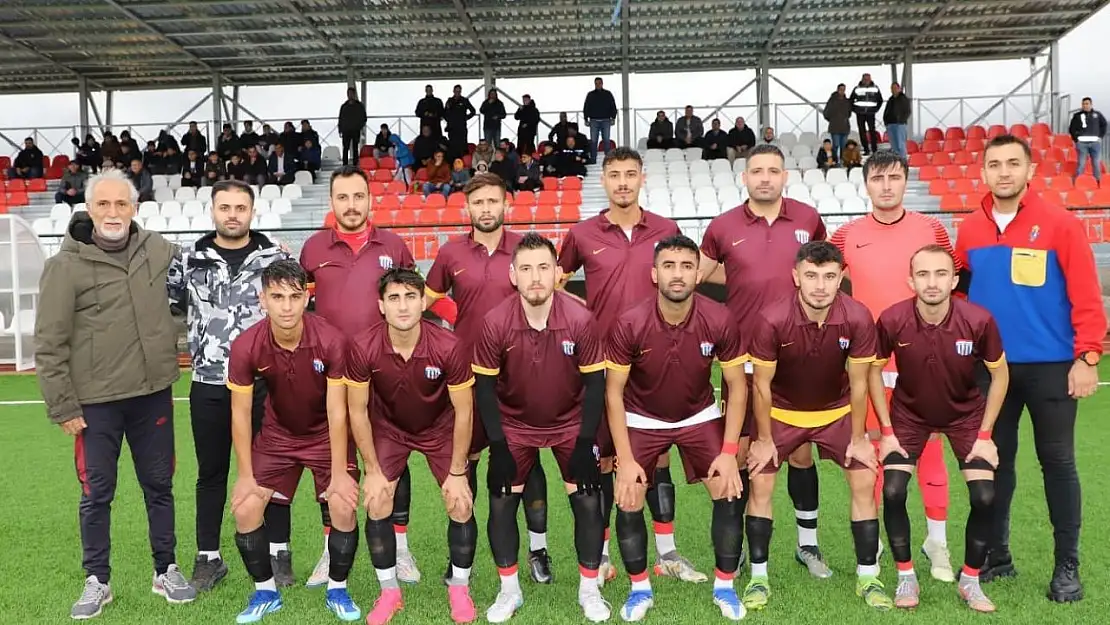 Selendi Belediyespor Killik Spor'u gole boğdu: 7-0