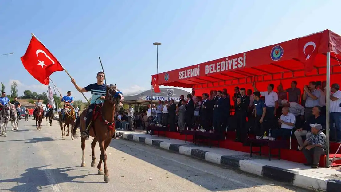 Selendi'de kurtuluşun 102. yılı coşkuyla kutlandı