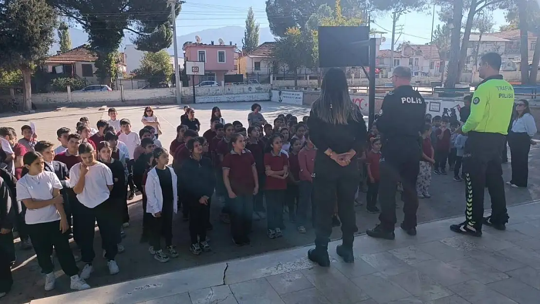 Seydikemer'de öğrencilere toplum destekli polislik eğitimi verildi