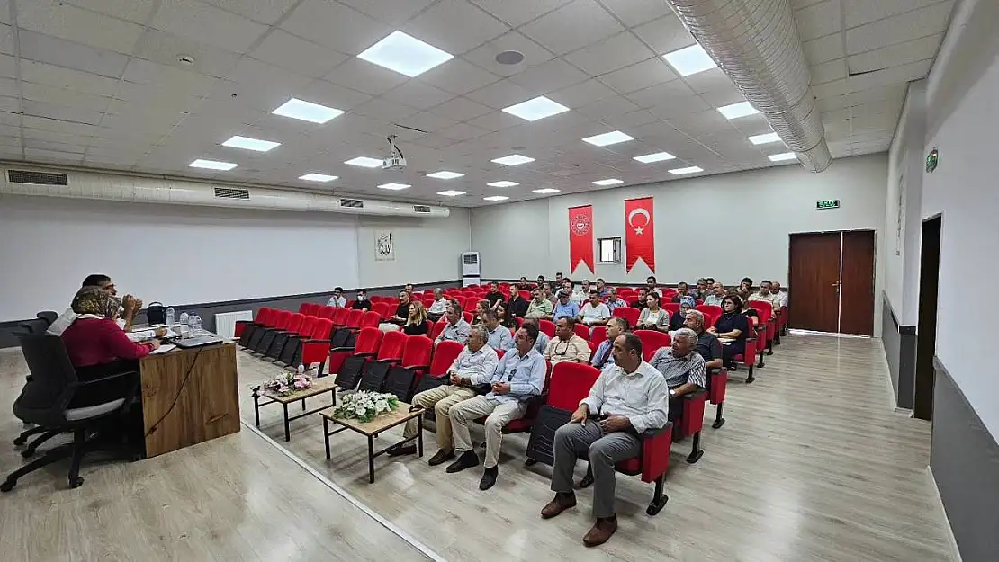 Seydikemer'de okul müdürleri toplantısı gerçekleştirildi