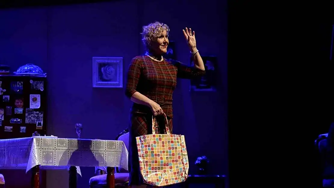 Shirley Valentine Bursa'da sahnelendi