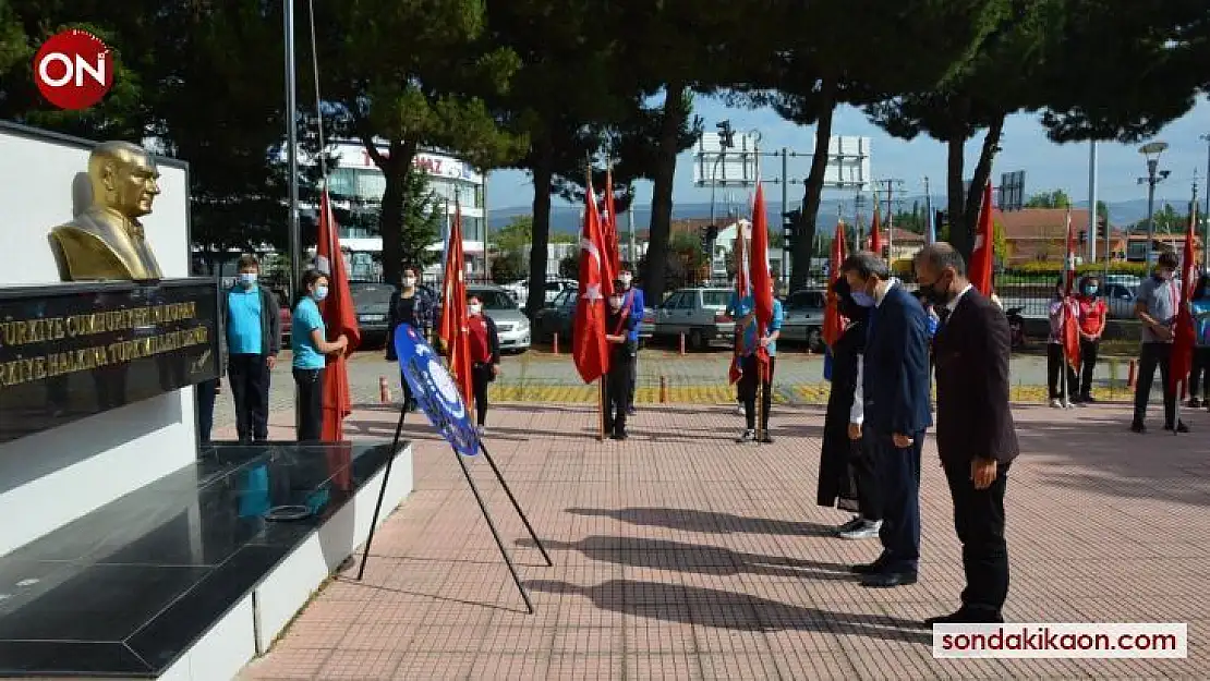Simav'da 'İlköğretim Haftası' kutlamaları başladı