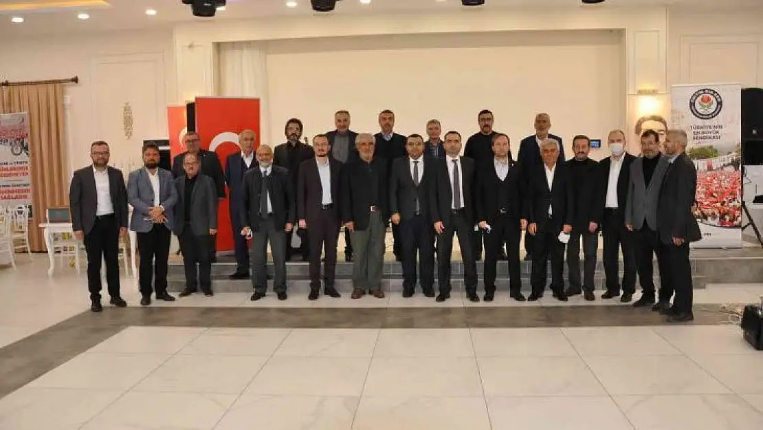 Simav'da öğretmenler yemekte buluştu