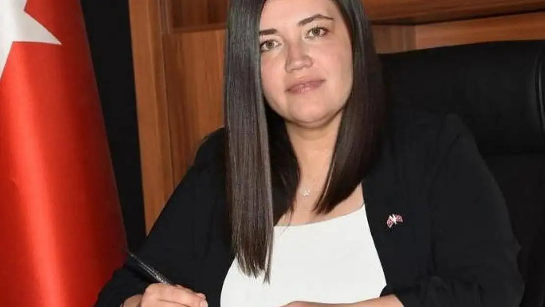 Simav'ın ilk kadın Belediye Başkanı Kübra Tekel Aktulun