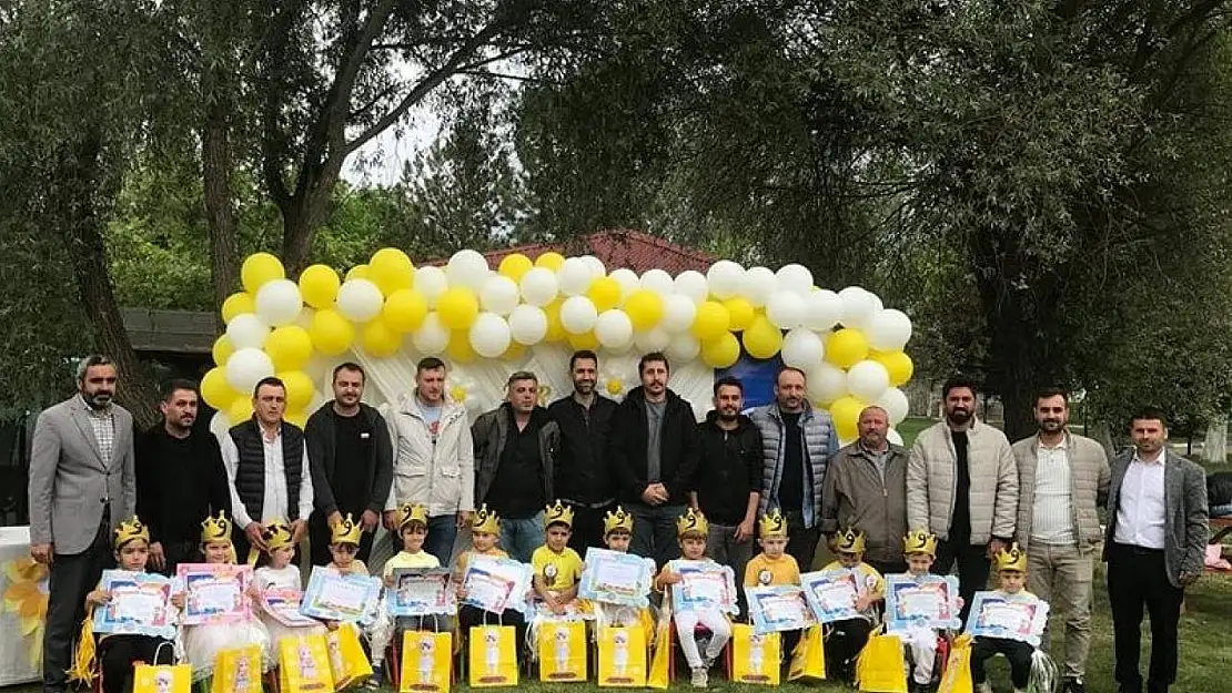 Simav Naşa 4-6 Yaş Kur'an Kursunun karne töreni