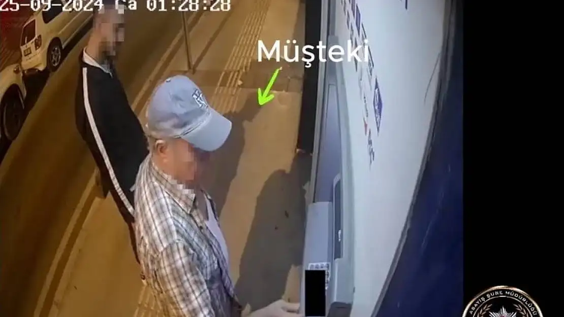 Sıra bekler gibi yaptı, ATM'den para çeken emekliyi gasp etti