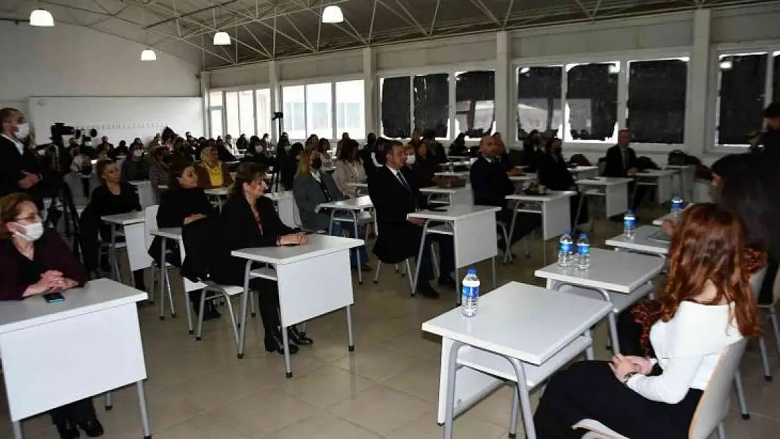 Söke İşletme Fakültesi'nde 'Türk Kadını' etkinliği