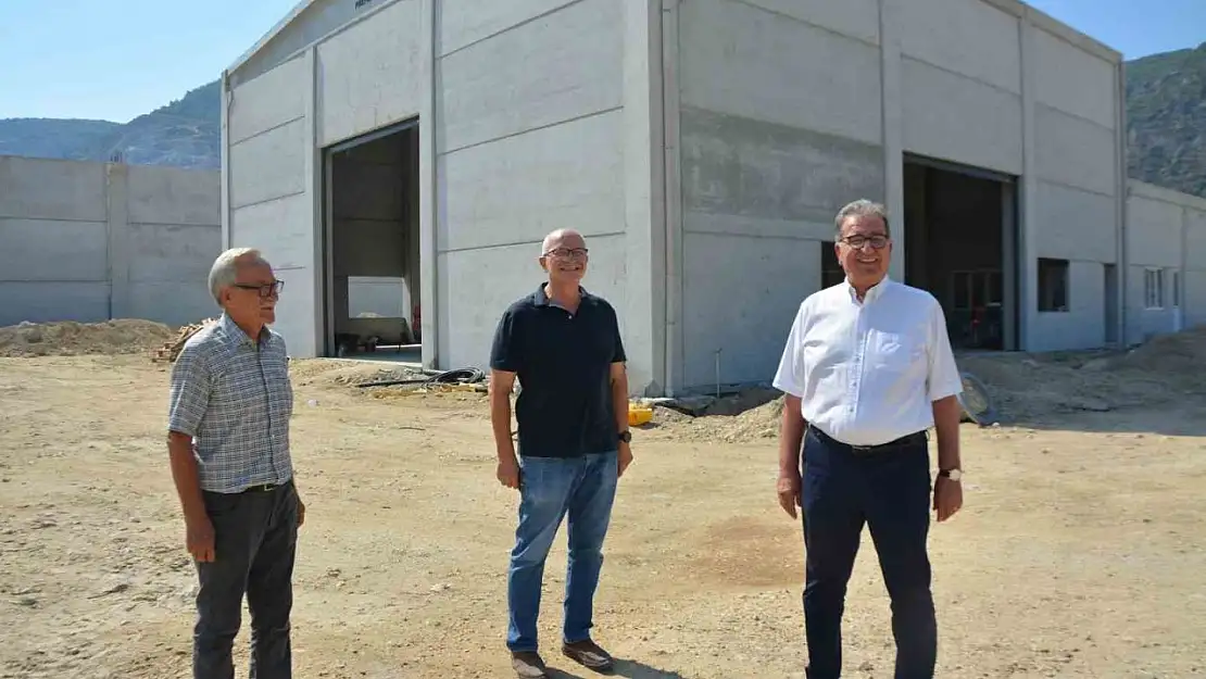 Söke'nin Lisanslı Deposu'nun yapımı devam ediyor