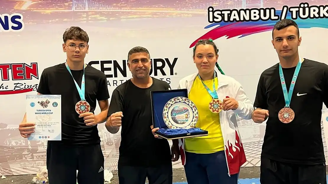 Söke'ye Kick Boks'ta üç dünya derecesi