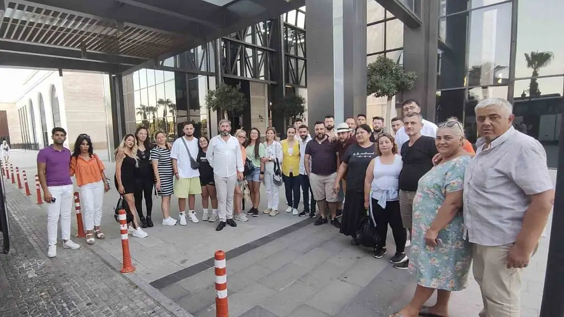 Sökeli berber ve kuaförler Antalya'daki fuara katıldı