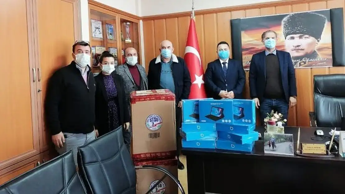 Soma Ticaret Odası'ndan öğrencilere tablet desteği