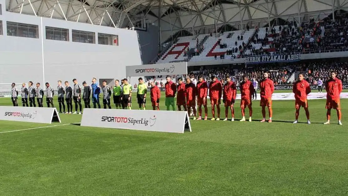 Spor Toto Süper Lig: Altay: 0 - Alanyaspor: 1 (İlk yarı)