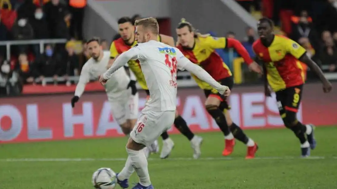 Spor Toto Süper Lig: Göztepe: 2 - Sivasspor: 1 (Maç Sonucu)