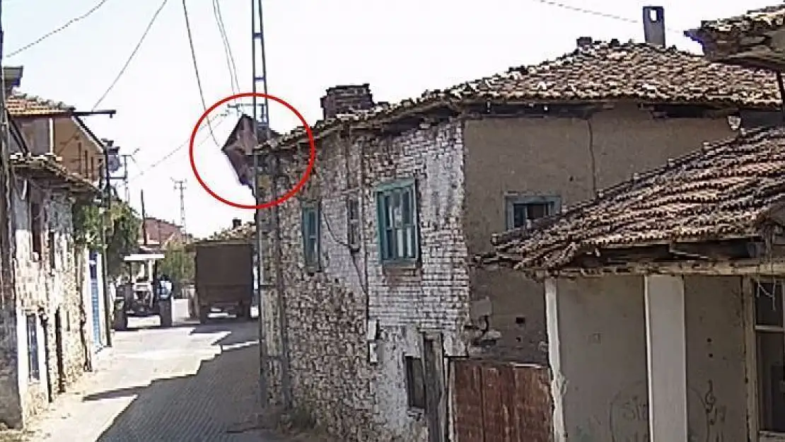 Tarhana sermek isterken 4 metreden beton zemine düşen yaşlı kadın hayatını kaybetti