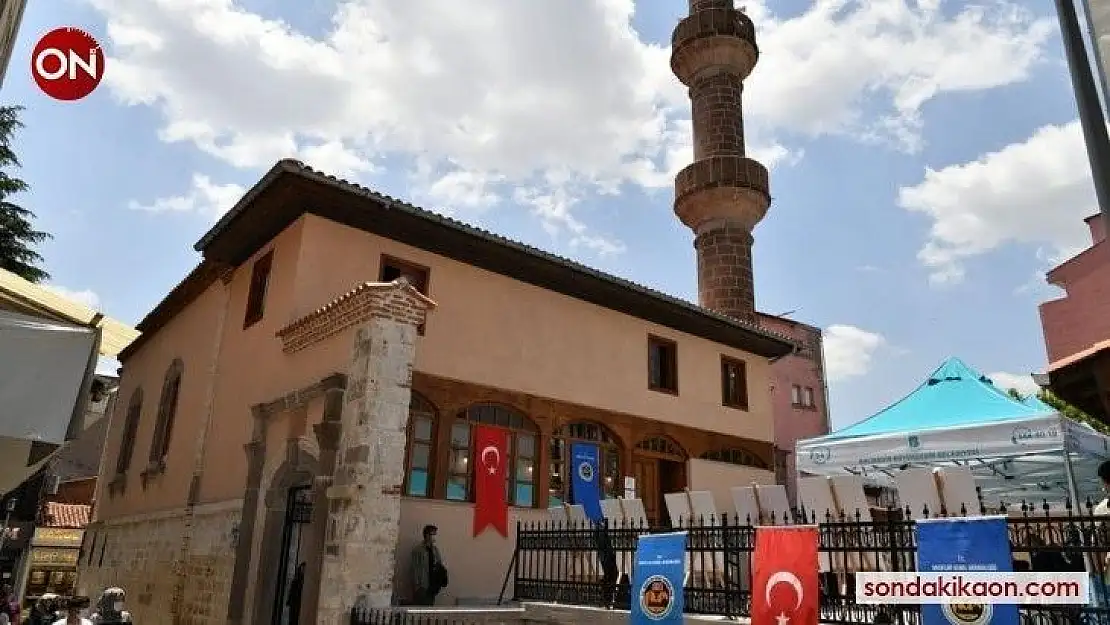 Tarihi İbrahim Bey camisi restorasyon sonrası ibadete açıldı