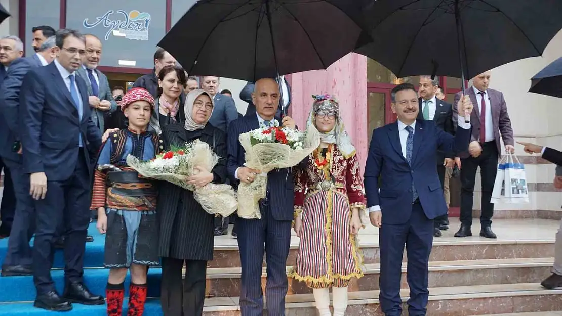 Tarım ve Orman Bakanı Kirişci: 'Aydın tarımsal kalkınma kapasitesi ile önemli bir kent'