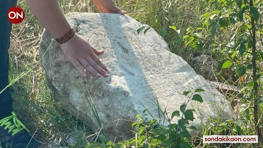 Tarlada 2 bin yıllık kitabe bulundu
